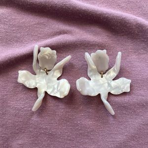 Lele Sadoughi Mother of Pearl Small Paper Lily Earrings